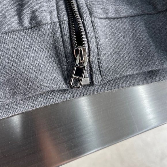 Gucci - Мужской спортивный костюм AH_1711GU1 Gucci - Мужской спортивный костюм AH_1711GU1