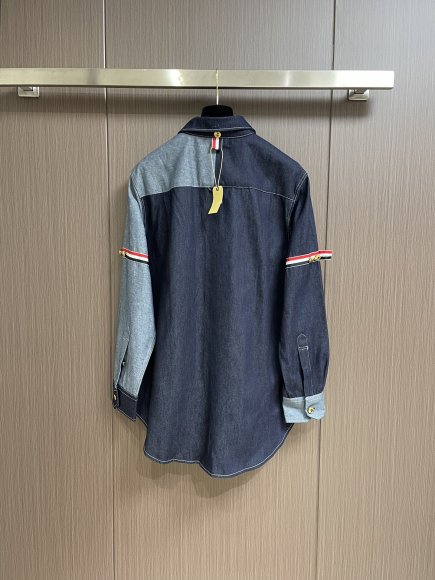 Thom Browne - Мужская джинсовая рубашка DZ_2912TB10 Thom Browne - Мужская джинсовая рубашка DZ_2912TB10