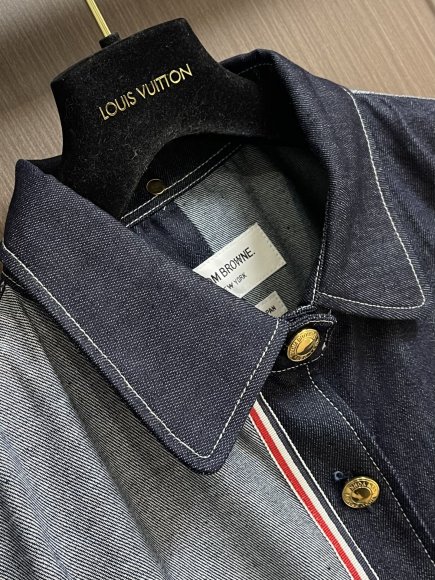 Thom Browne - Мужская джинсовая рубашка DZ_2912TB10 Thom Browne - Мужская джинсовая рубашка DZ_2912TB10