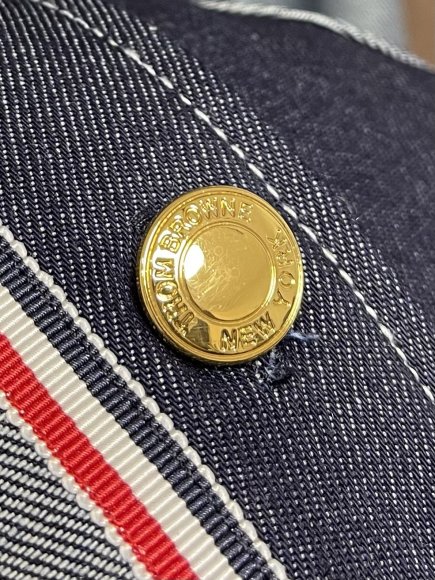 Thom Browne - Мужская джинсовая рубашка DZ_2912TB10 Thom Browne - Мужская джинсовая рубашка DZ_2912TB10