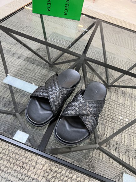 Bottega Veneta - Мужские шлепанцы сандалии GTL_1004BV9 Bottega Veneta - Мужские шлепанцы сандалии GTL_1004BV9