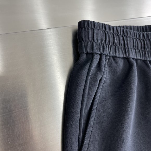 Balenciaga - Мужские шорты TJ_0406BA6 Balenciaga - Мужские шорты TJ_0406BA6