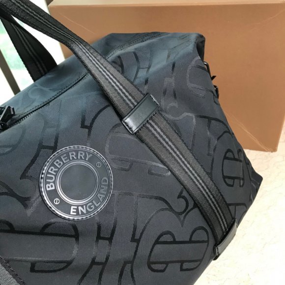 Burberry - Дорожная сумка BU1_1510BU2 Burberry - Дорожная сумка BU1_1510BU2