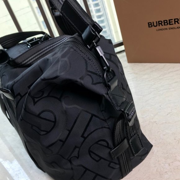 Burberry - Дорожная сумка BU1_1510BU2 Burberry - Дорожная сумка BU1_1510BU2