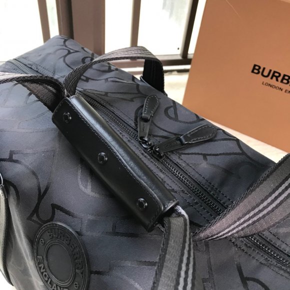 Burberry - Дорожная сумка BU1_1510BU2 Burberry - Дорожная сумка BU1_1510BU2