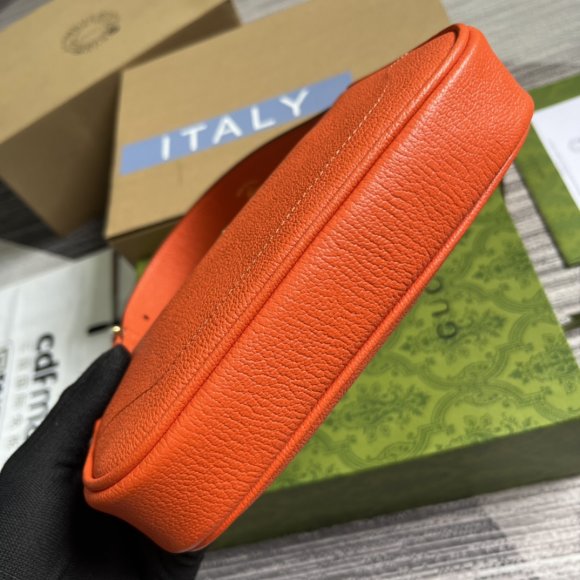 Gucci - Сумка на плечо BS_1705GU1