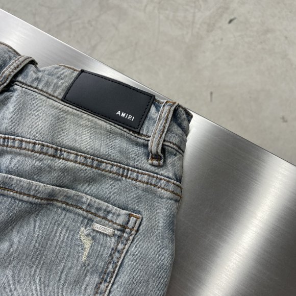 Amiri - Мужские штаны джинсы TJ_2105AM5 Amiri - Мужские штаны джинсы TJ_2105AM5