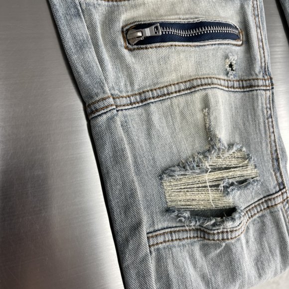 Amiri - Мужские штаны джинсы TJ_2105AM5 Amiri - Мужские штаны джинсы TJ_2105AM5