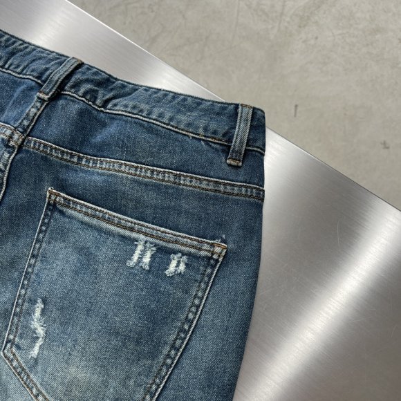 Saint Laurent - Мужские штаны джинсы TJ_0907SL2 Saint Laurent - Мужские штаны джинсы TJ_0907SL2