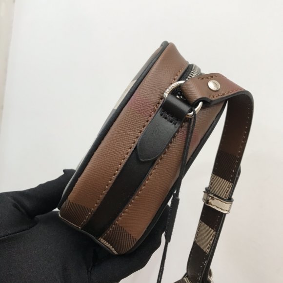 Burberry Сумка мессенджер BU1_2612BU4 Burberry Сумка мессенджер BU1_2612BU4