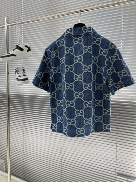 Gucci - Мужская джинсовая куртка рубашка TJ_1105GU5 Gucci - Мужская джинсовая куртка рубашка TJ_1105GU5