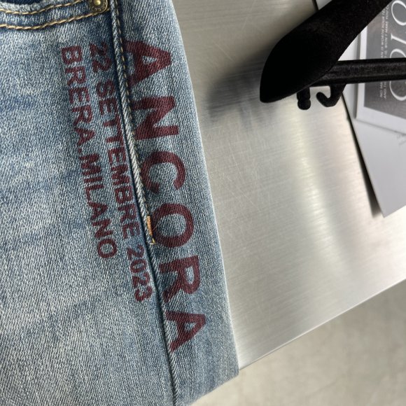 Gucci - Мужские штаны джинсы TJ_2105GU6 Gucci - Мужские штаны джинсы TJ_2105GU6