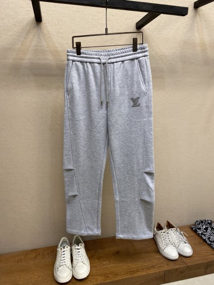 Louis Vuitton - Мужские спортивные штаны DZ_1208LV9 Louis Vuitton - Мужские спортивные штаны DZ_1208LV9