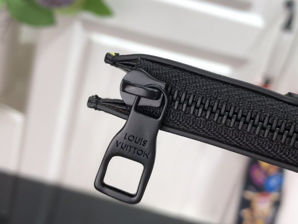 Louis Vuitton Кошелек CN_0505LV1 Louis Vuitton Кошелек CN_0505LV1