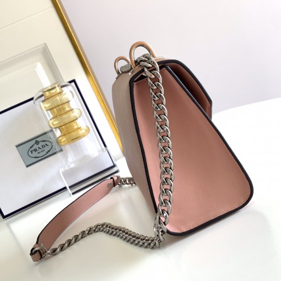 Prada - Сумка мессенджер LG_2903PR2