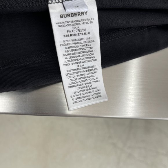 Burberry - Мужская футболка майка TJ_2105BU7 Burberry - Мужская футболка майка TJ_2105BU7