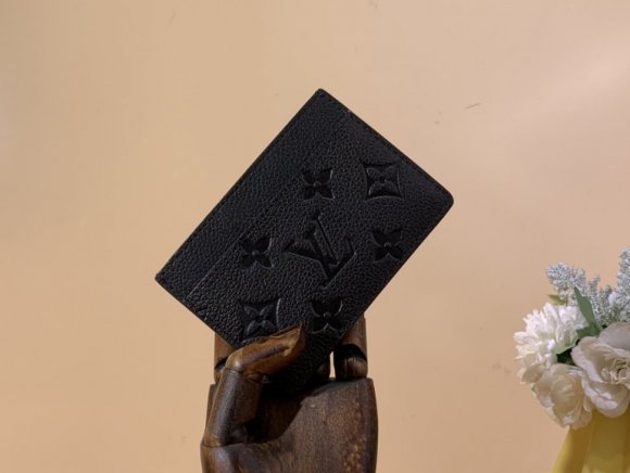 Louis Vuitton Держатель для карт CN_0505LV2 Louis Vuitton Держатель для карт CN_0505LV2