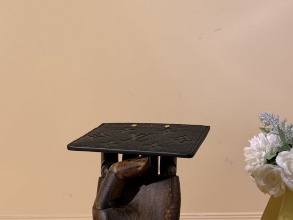 Louis Vuitton Держатель для карт CN_0505LV2 Louis Vuitton Держатель для карт CN_0505LV2