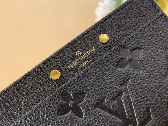 Louis Vuitton Держатель для карт CN_0505LV2 Louis Vuitton Держатель для карт CN_0505LV2