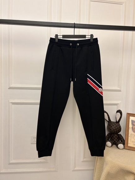 Moncler - Мужской спортивный костюм KN_1510MO1