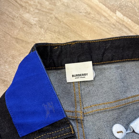 Burberry - Мужские штаны джинсы MI_1104BU2 Burberry - Мужские штаны джинсы MI_1104BU2