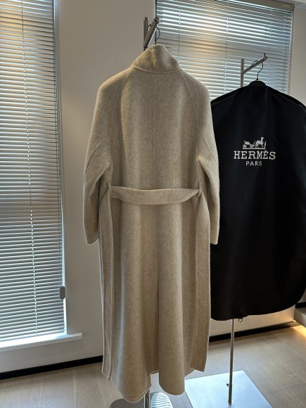 Hermes - Женское шерстяное пальто WJ_1809HE4 Hermes - Женское шерстяное пальто WJ_1809HE4