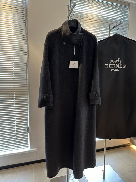 Hermes - Женское шерстяное пальто WJ_1809HE4 Hermes - Женское шерстяное пальто WJ_1809HE4