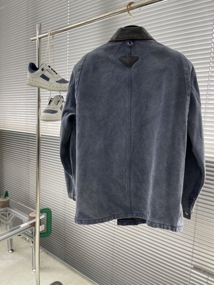 Prada - Мужская джинсовая куртка TJ_0210PR4 Prada - Мужская джинсовая куртка TJ_0210PR4