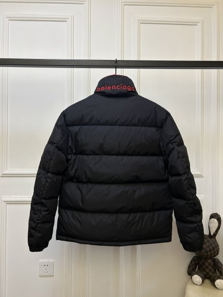Balenciaga - Мужская двусторонняя куртка пуховик KN_1510BA2 Balenciaga - Мужская двусторонняя куртка пуховик KN_1510BA2