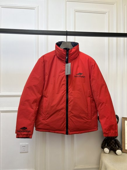 Balenciaga - Мужская двусторонняя куртка пуховик KN_1510BA2 Balenciaga - Мужская двусторонняя куртка пуховик KN_1510BA2