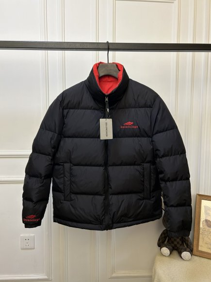 Balenciaga - Мужская двусторонняя куртка пуховик KN_1510BA2 Balenciaga - Мужская двусторонняя куртка пуховик KN_1510BA2