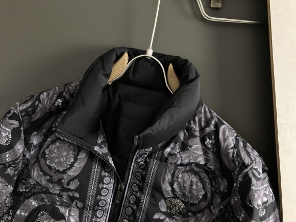 Dolce & Gabbana - Мужская куртка бомбер пуховик DF_2711DG10