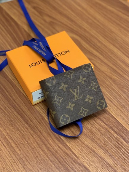 Louis Vuitton Кошелек CN_0510LV4 Louis Vuitton Кошелек CN_0510LV4
