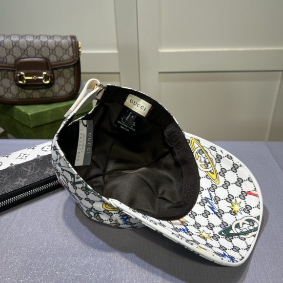 Gucci - Бейсболка кепка AO_2004GU11