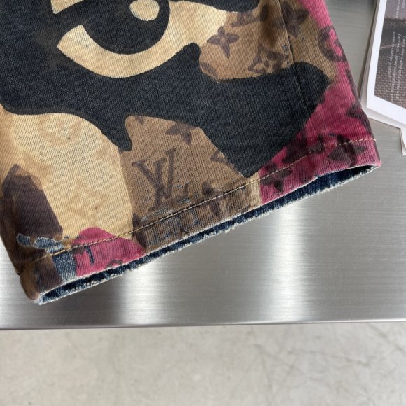 Louis Vuitton - Мужские джинсовые шорты TJ_0907LV7 Louis Vuitton - Мужские джинсовые шорты TJ_0907LV7
