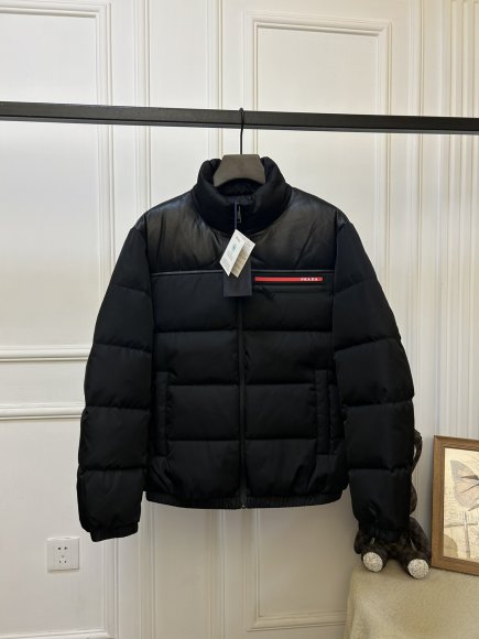 Prada - Мужская куртка пуховик KN_1510PR4