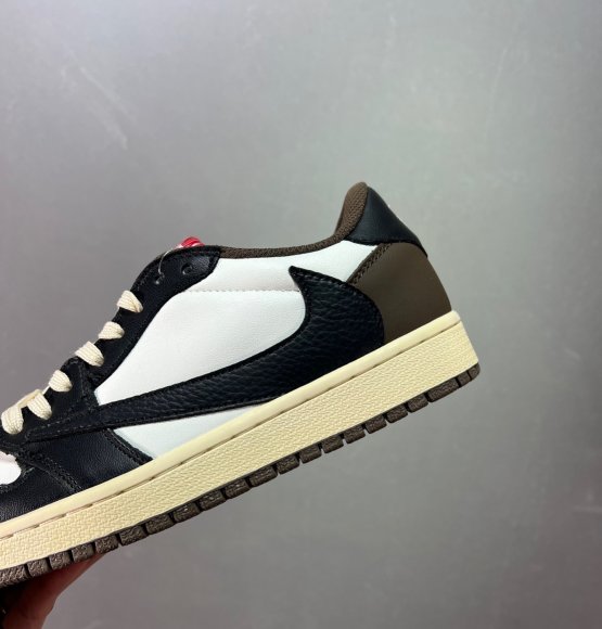 Nike Jordan 1 & Travis Scott Мужские кроссовки ZO_2501NI2 Nike Jordan 1 & Travis Scott Мужские кроссовки ZO_2501NI2