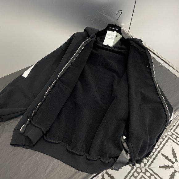 Balenciaga Archive Series - Мужская кофта толстовка худи FY_1912BA4 Balenciaga Archive Series - Мужская кофта толстовка худи FY_1912BA4