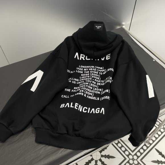 Balenciaga Archive Series - Мужская кофта толстовка худи FY_1912BA4 Balenciaga Archive Series - Мужская кофта толстовка худи FY_1912BA4