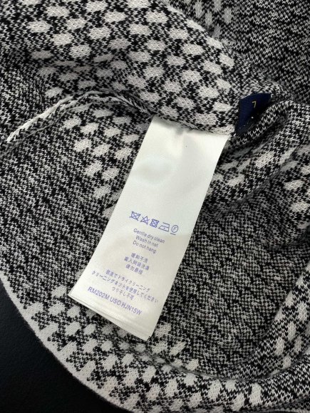 Louis Vuitton - Мужская футболка майка TI_1701LV15 Louis Vuitton - Мужская футболка майка TI_1701LV15