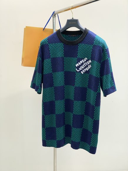 Louis Vuitton - Мужская футболка майка TI_1701LV15 Louis Vuitton - Мужская футболка майка TI_1701LV15