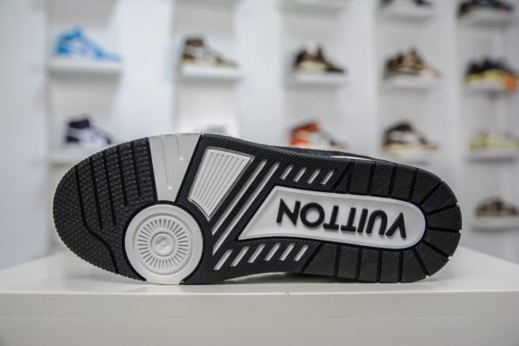 Louis Vuitton - Мужские кроссовки PH_2104LV1 Louis Vuitton - Мужские кроссовки PH_2104LV1