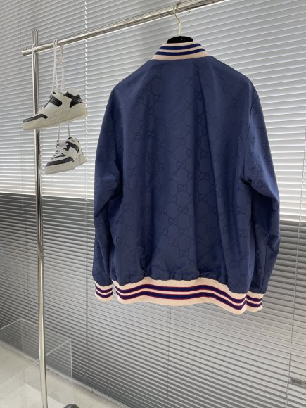 Gucci Pre Fall - Мужская двухсторонняя куртка бомбер TJ_3010GU2 Gucci Pre Fall - Мужская двухсторонняя куртка бомбер TJ_3010GU2