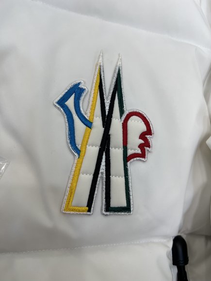 Moncler - Мужская куртка пуховик DZ_1811MO1 Moncler - Мужская куртка пуховик DZ_1811MO1