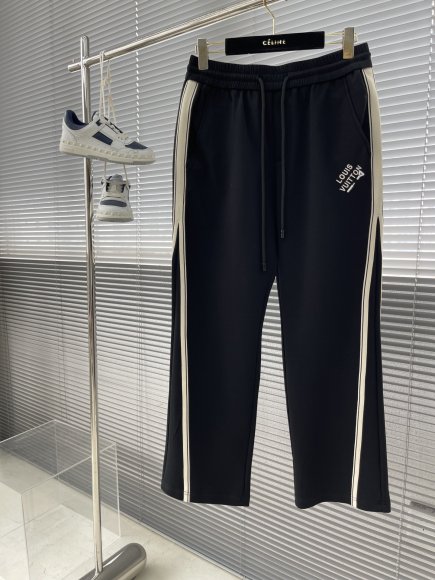 Louis Vuitton - Мужские спортивные штаны TJ_2205LV2 Louis Vuitton - Мужские спортивные штаны TJ_2205LV2