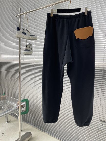 Maison Mihara Yasuhiro - Мужские спортивные штаны TJ_1411MM5 Maison Mihara Yasuhiro - Мужские спортивные штаны TJ_1411MM5