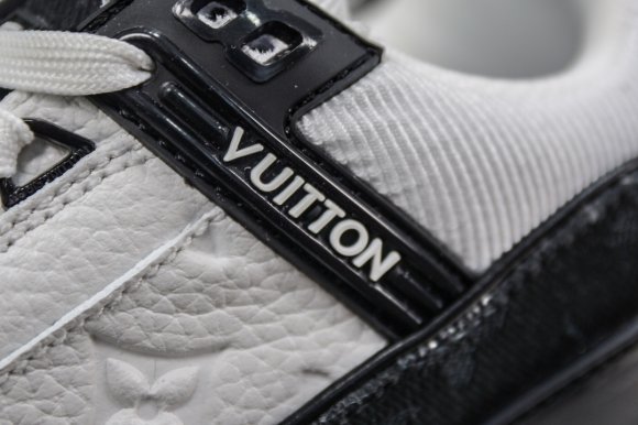 Louis Vuitton - Женские кроссовки PH_2104LV1W