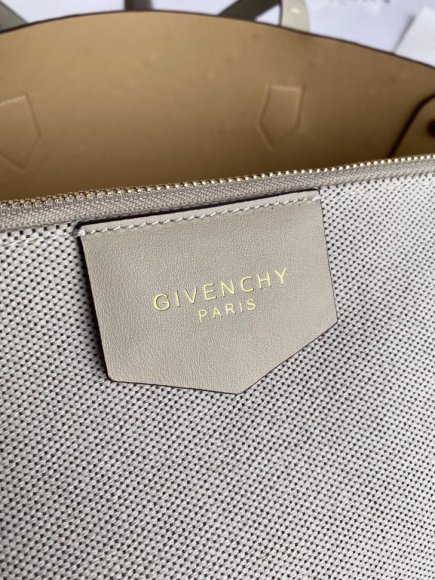 Givenchy Женская сумка- тоут GI_1102GI1 Givenchy Женская сумка- тоут GI_1102GI1