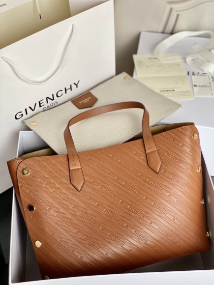 Givenchy Женская сумка- тоут GI_1102GI1 Givenchy Женская сумка- тоут GI_1102GI1