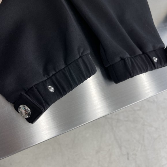 Prada - Мужские спортивные штаны TJ_2205PR3 Prada - Мужские спортивные штаны TJ_2205PR3